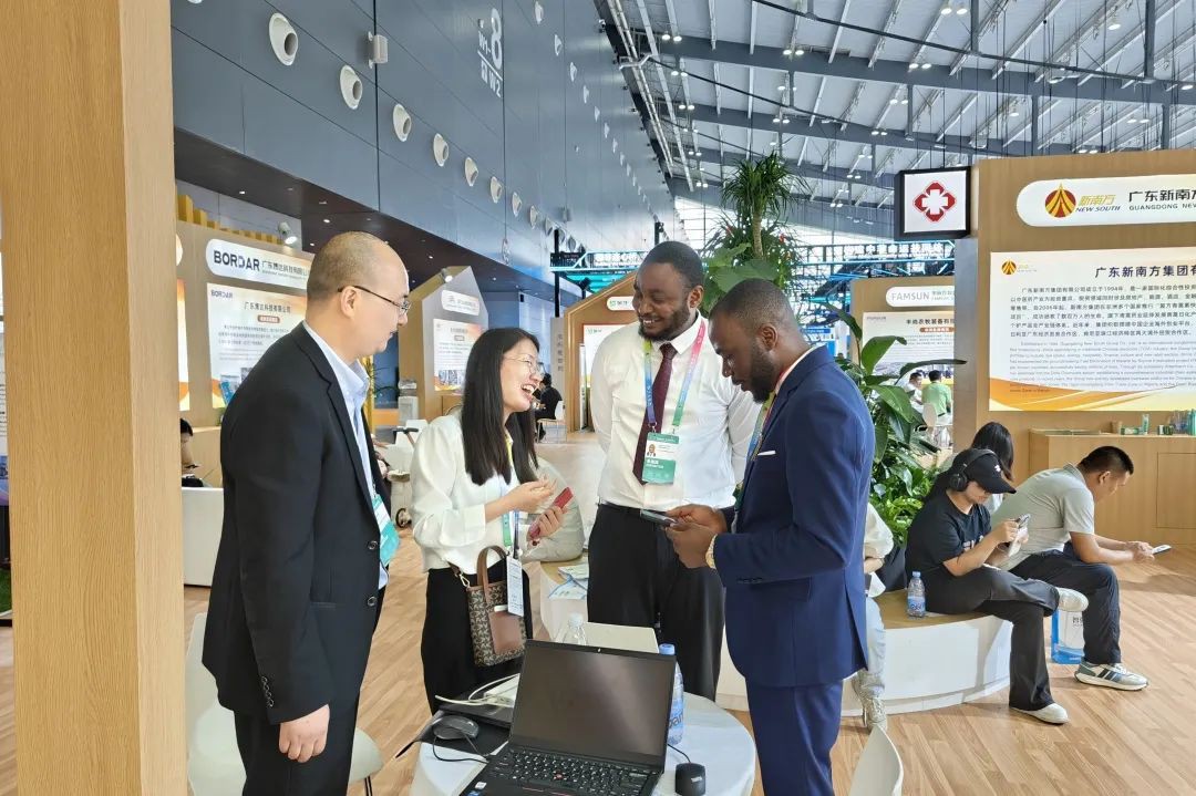 空氣能,太陽能,熱水器 空氣能,太陽能,熱水器